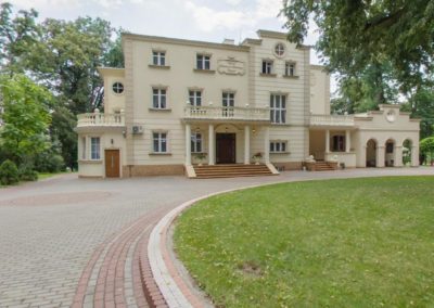 The Palace and Park Ożańsk